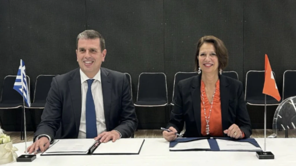 Minister of Migration and Asylum, Dimitris Kairidis, and State Secretary for Migration, Christine Schraner Burgener, during the signing ceremony at the Global Refugee Forum.